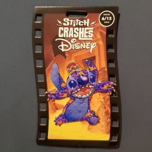 Stitch Crashes Aladdin Pin